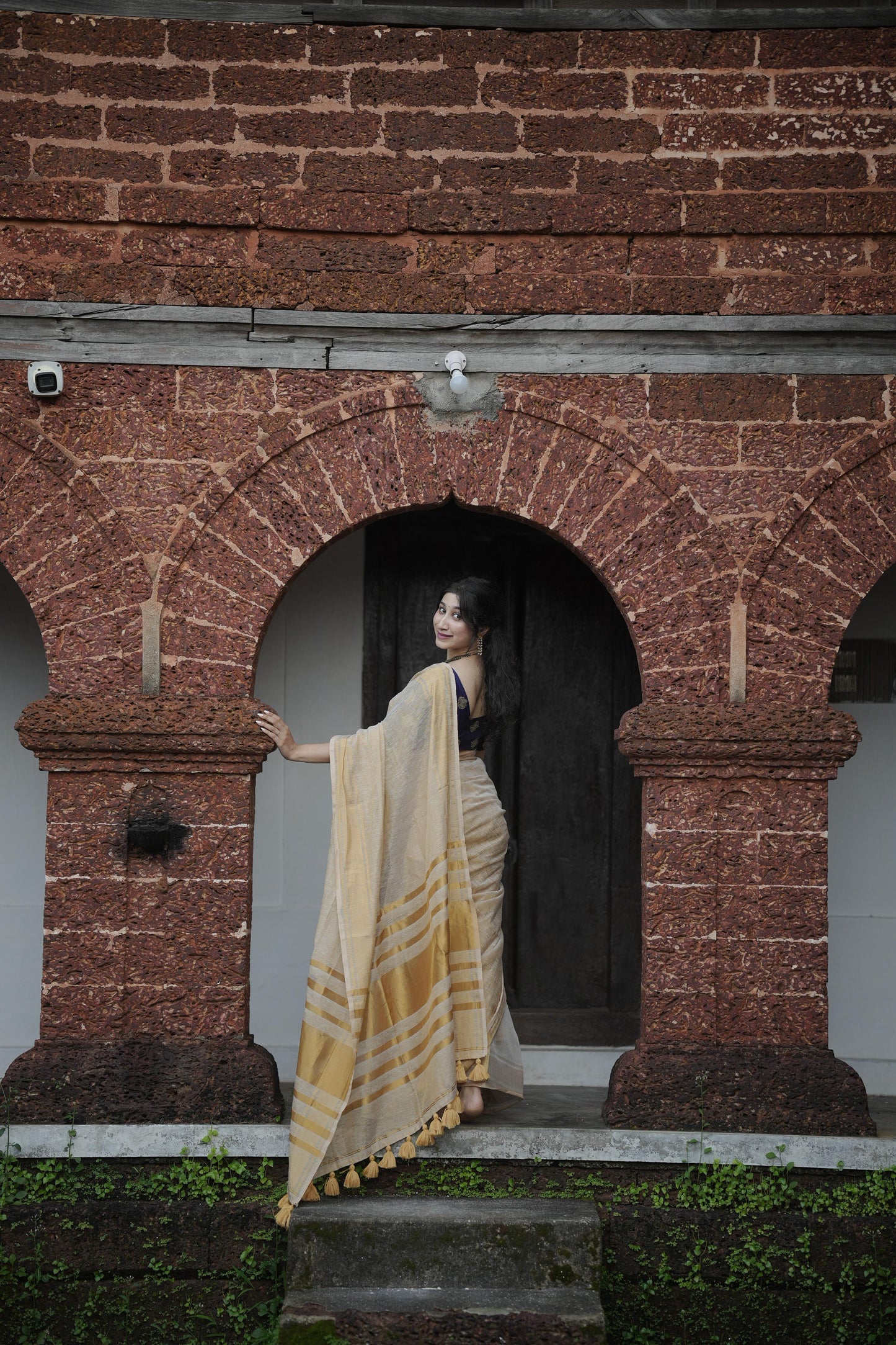 Golden Tissue Linen Saree