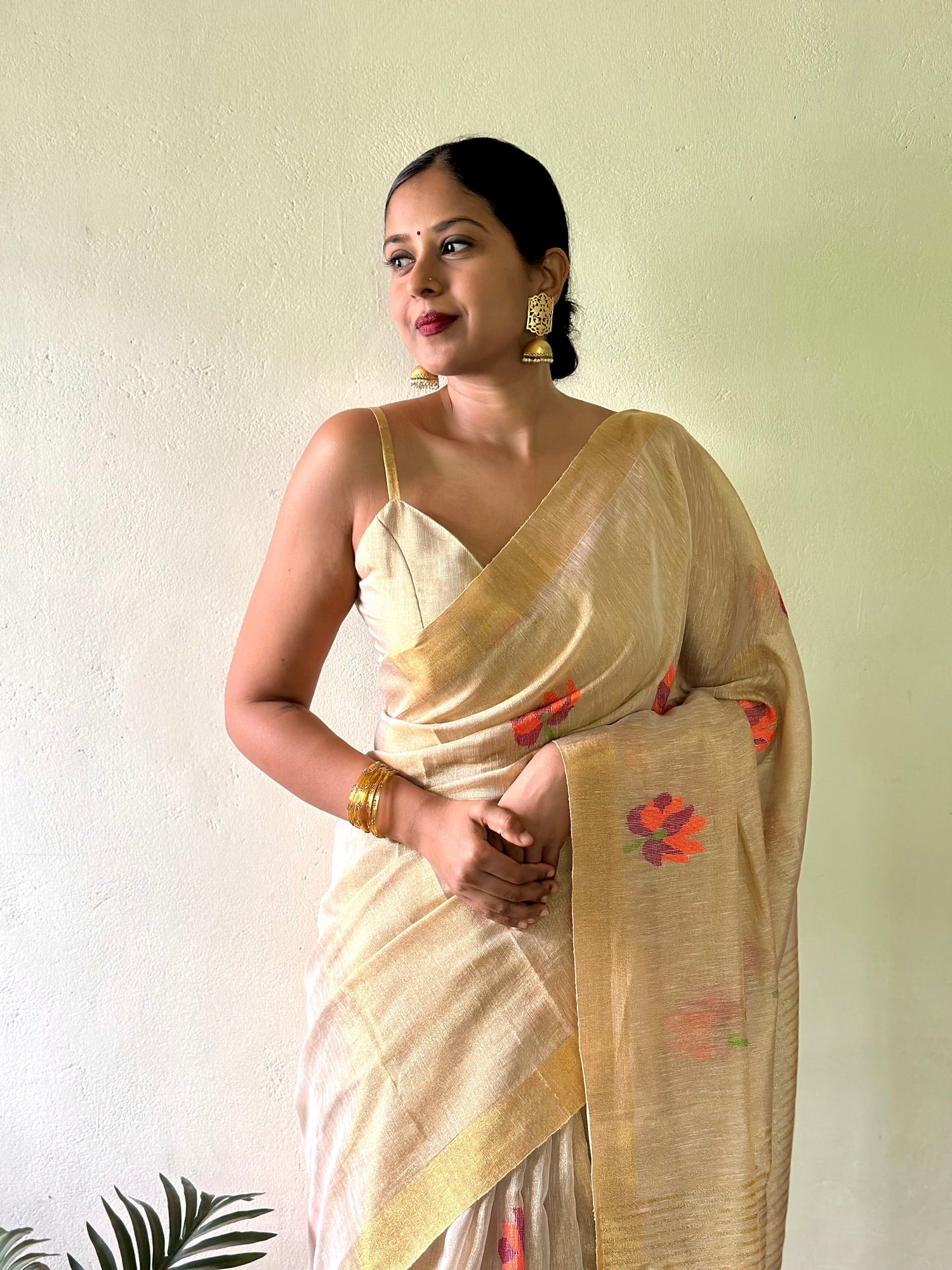 Tissue Linen Sarees