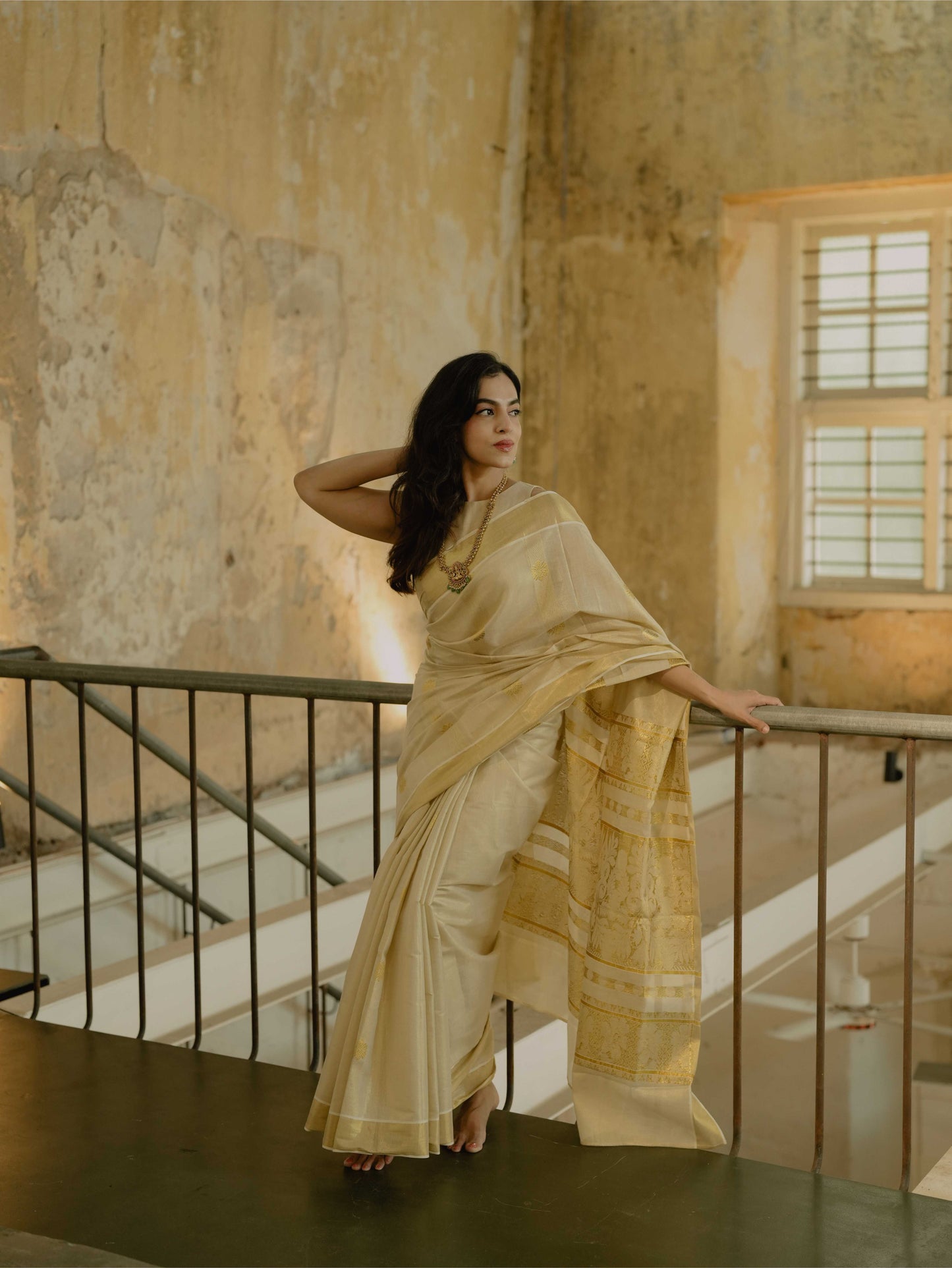 Onaprabha - Onam Kasavu Tissue Saree