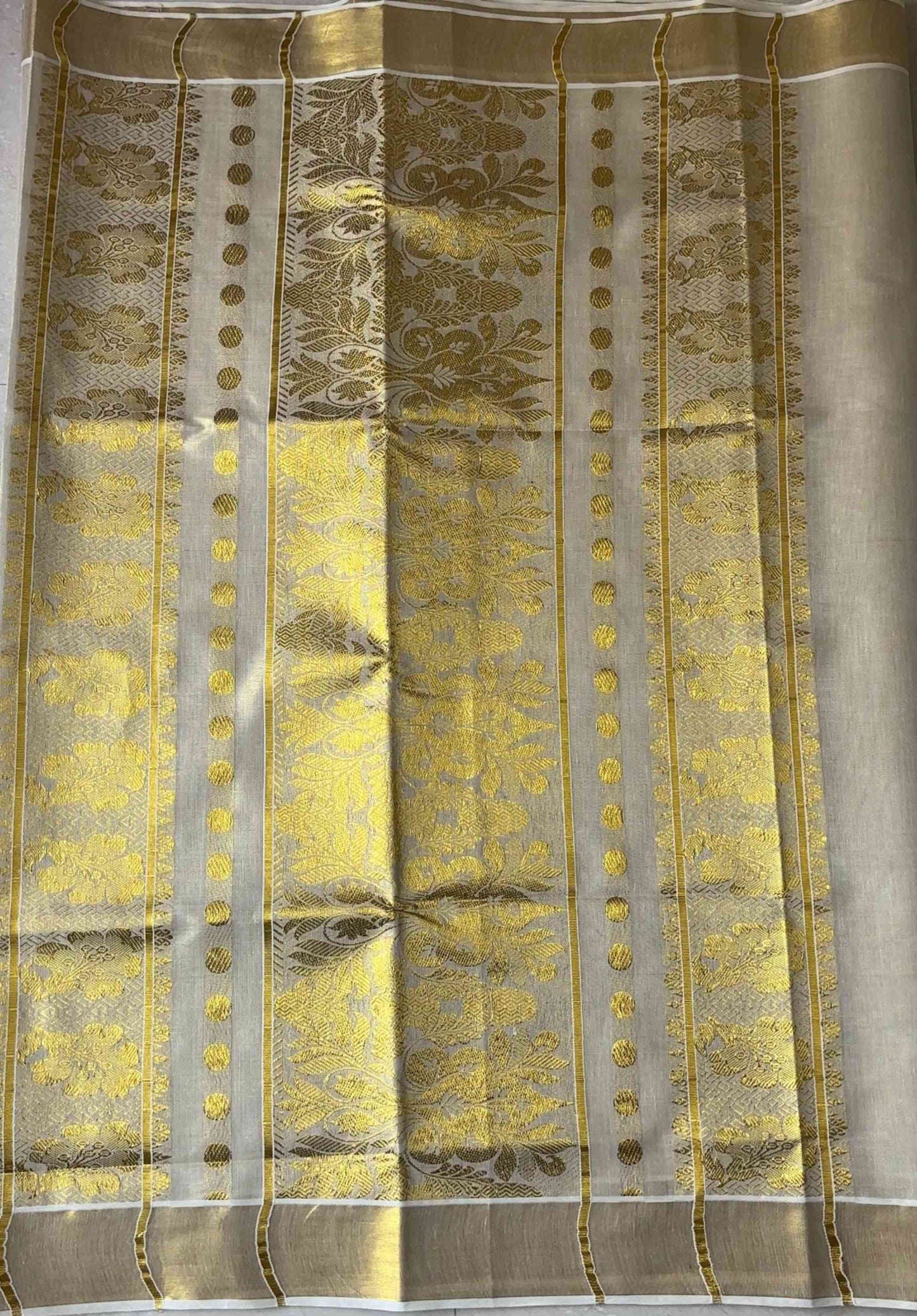 Onaprabha - Onam Kasavu Tissue Saree