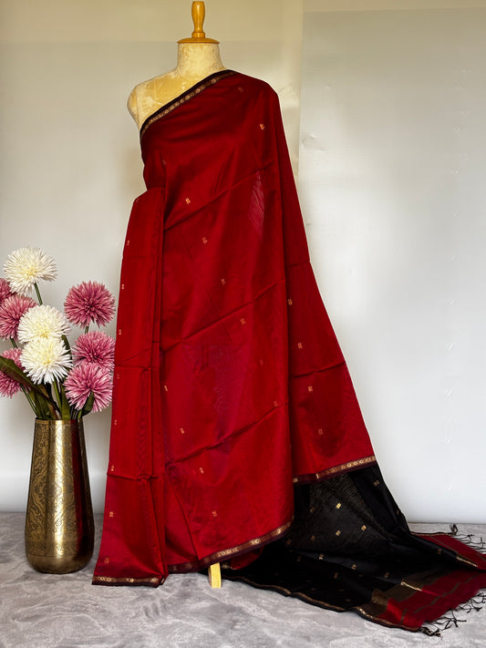 Red and Black Maheshwari Handloom Saree