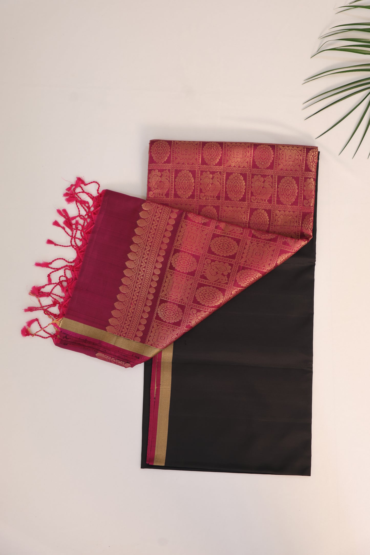 Black and Magenta Kanjivaram Soft Silk Saree
