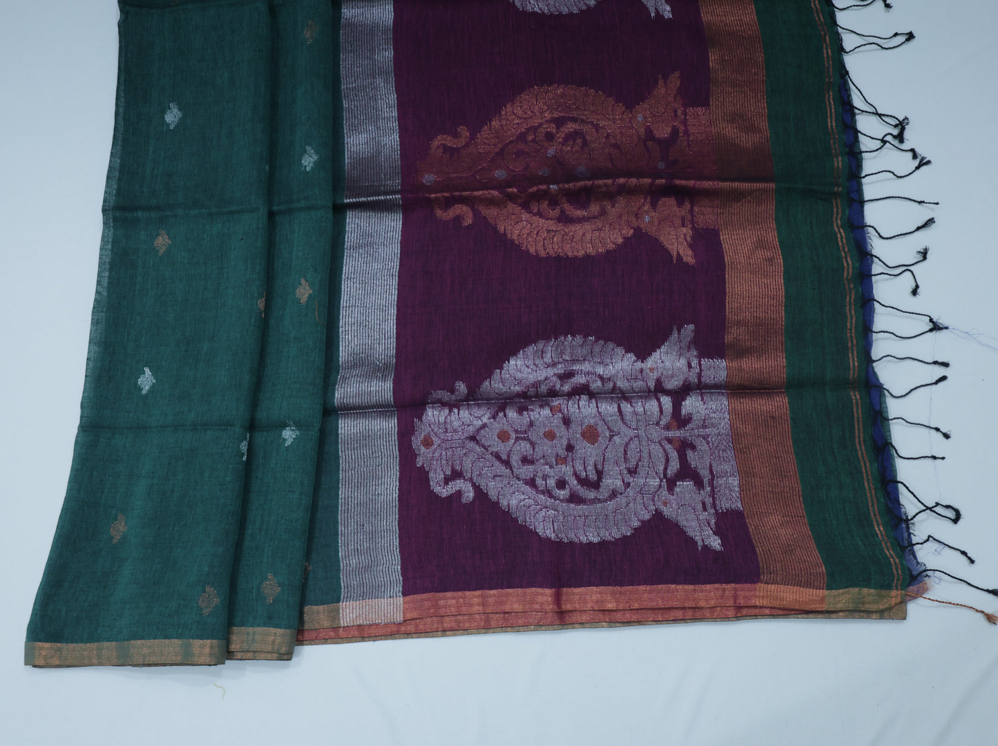 Green and Magenta Linen Saree